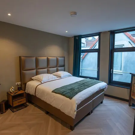Downtown Apartment *
