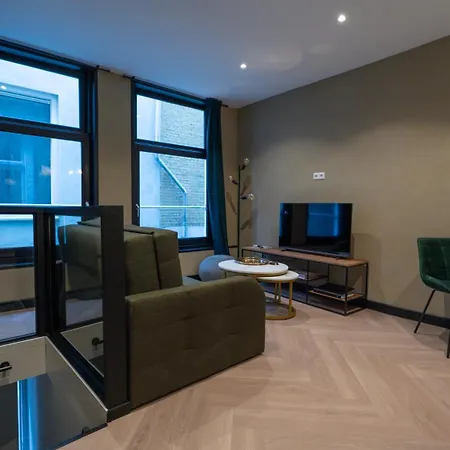 Downtown Apartment *