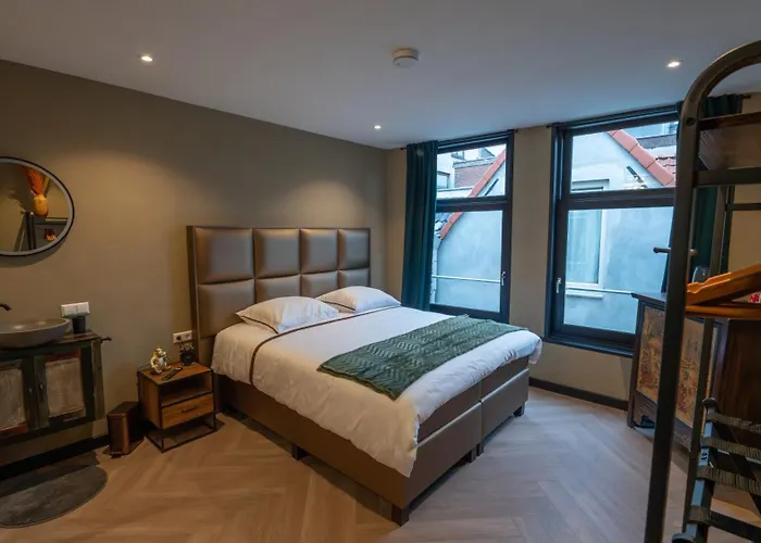 Downtown Apartment *